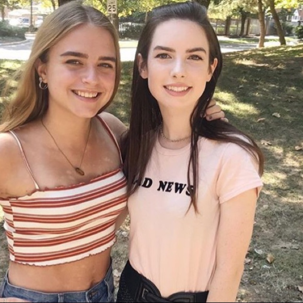 Meet your Posher, Aine